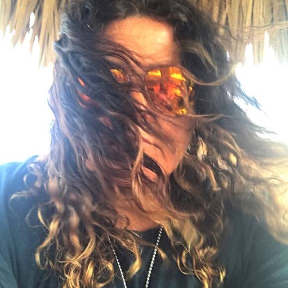 Meet your Posher, Jeryl - Picture 1 of 1